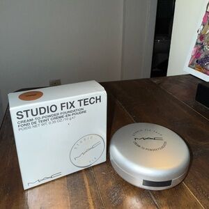 Authentic MAC Studio Fix Tech Cream-to-Powder Foundation (New, Color: NW60)